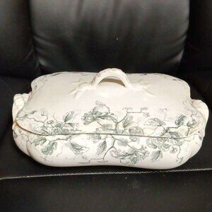 Antique 1967 Tureen Pearl Logo MW & Co